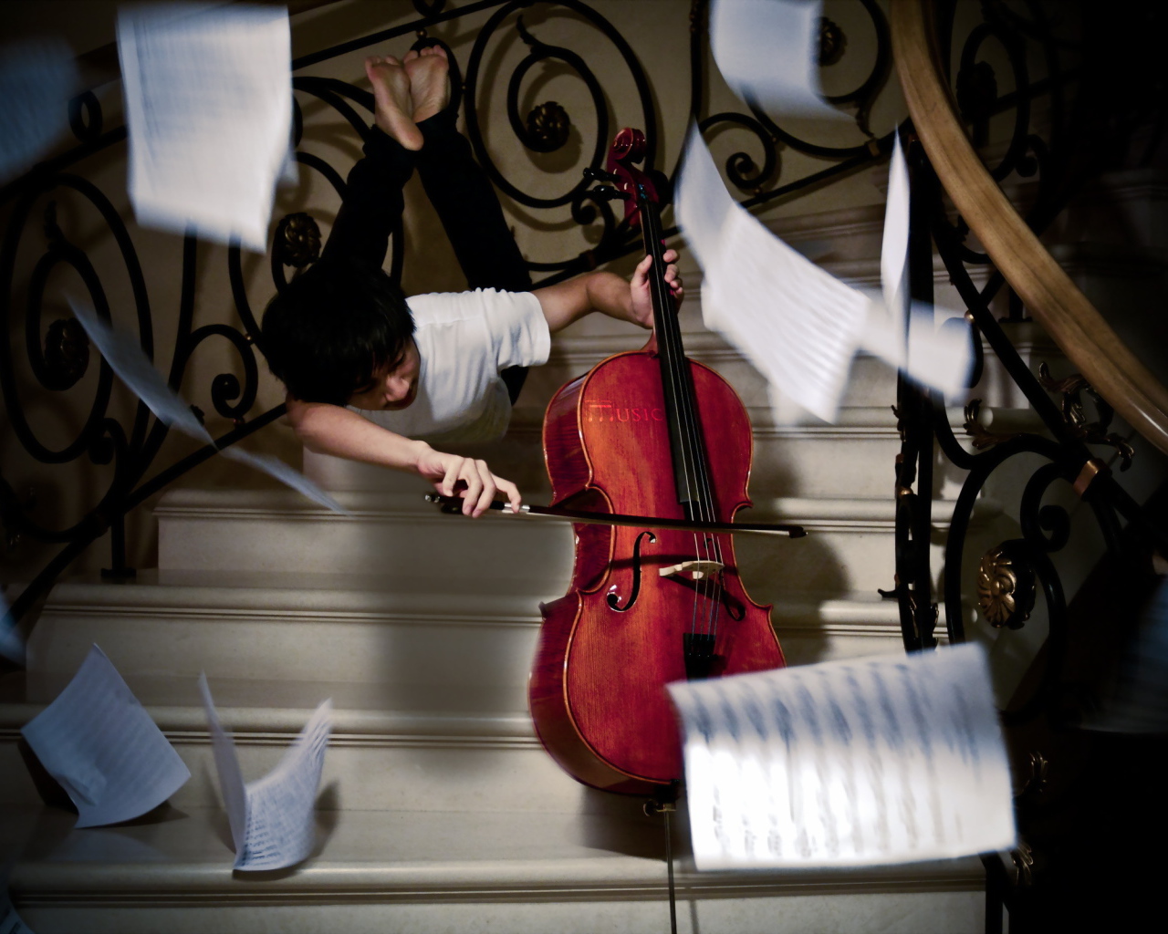 Игра на виолончели