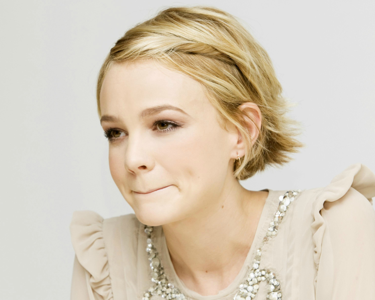 Красивая Кэри Маллиган