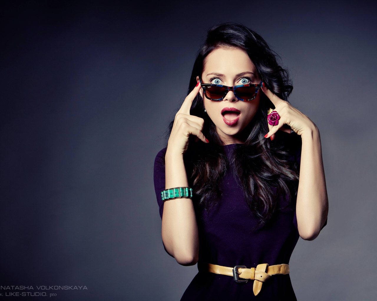 Красивая модель Настасья Самбурская