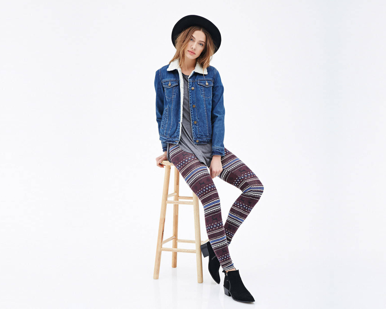 Девушка в шляпе