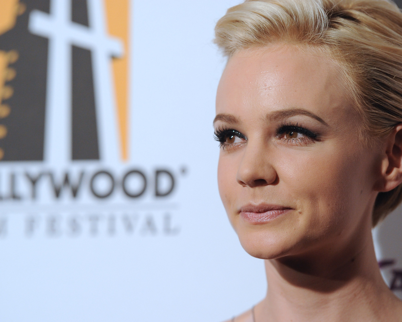 Популярная актриса Кэри Маллиган