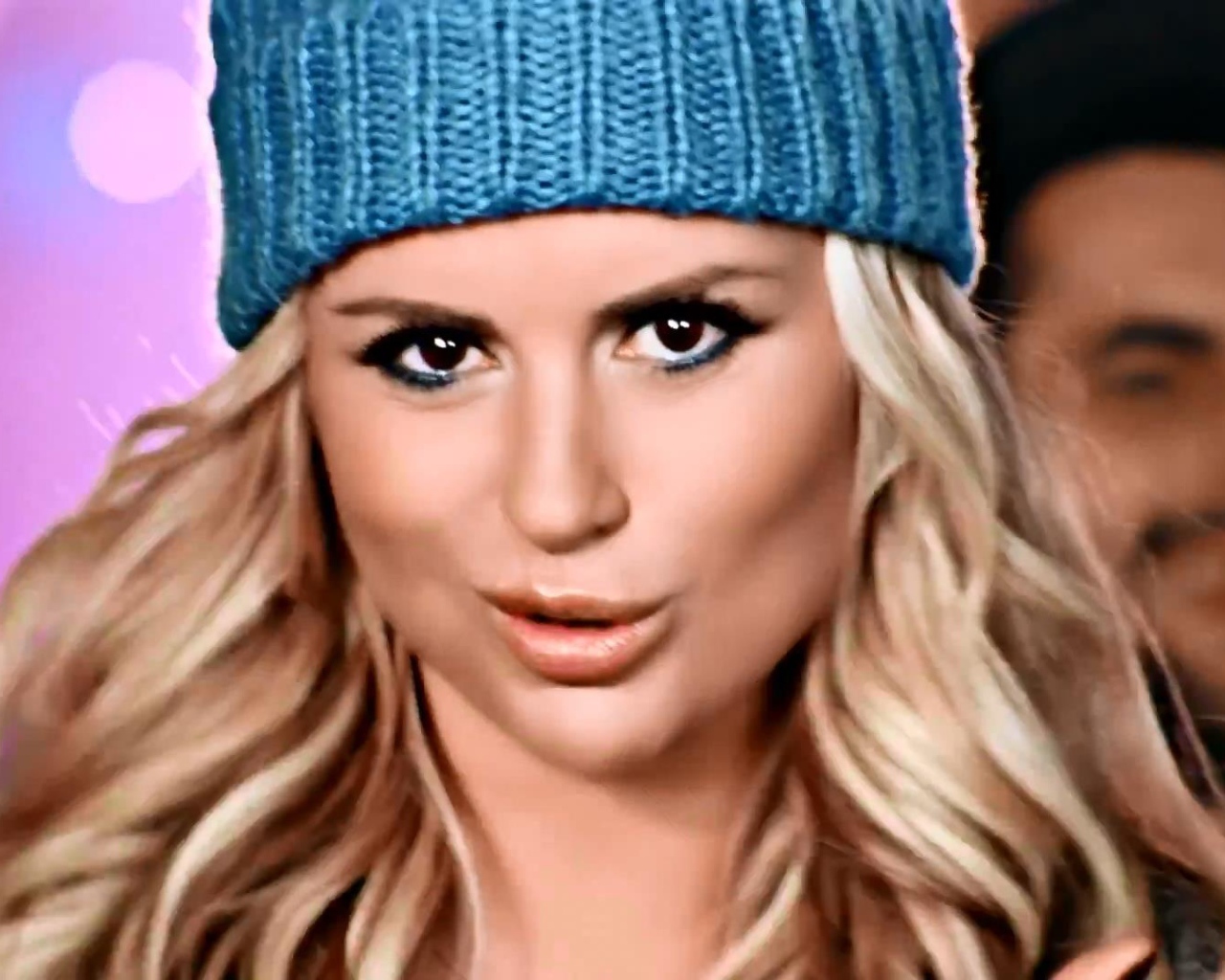 Красивая актриса Анна Семенович