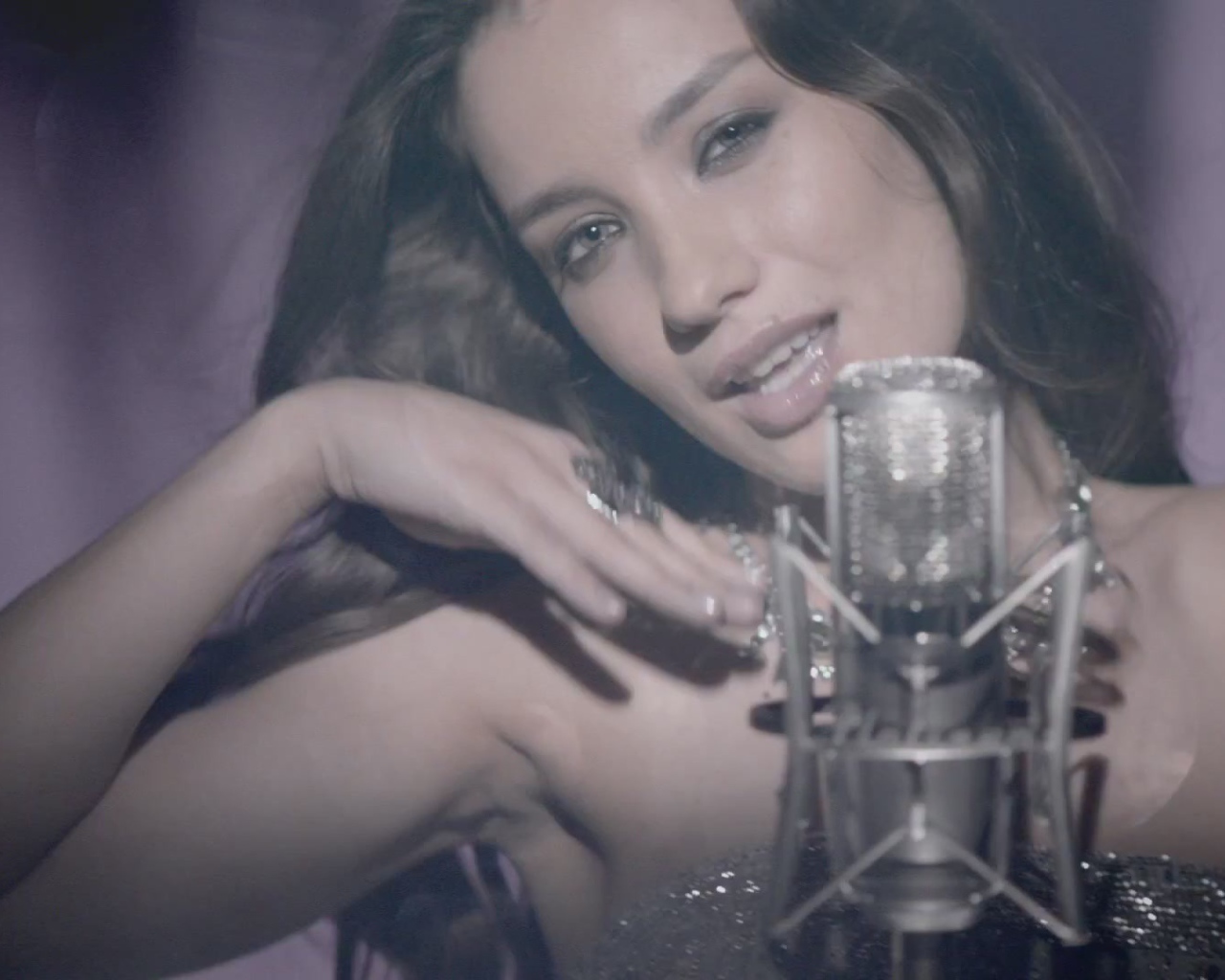 Модель Виктория Дайненко