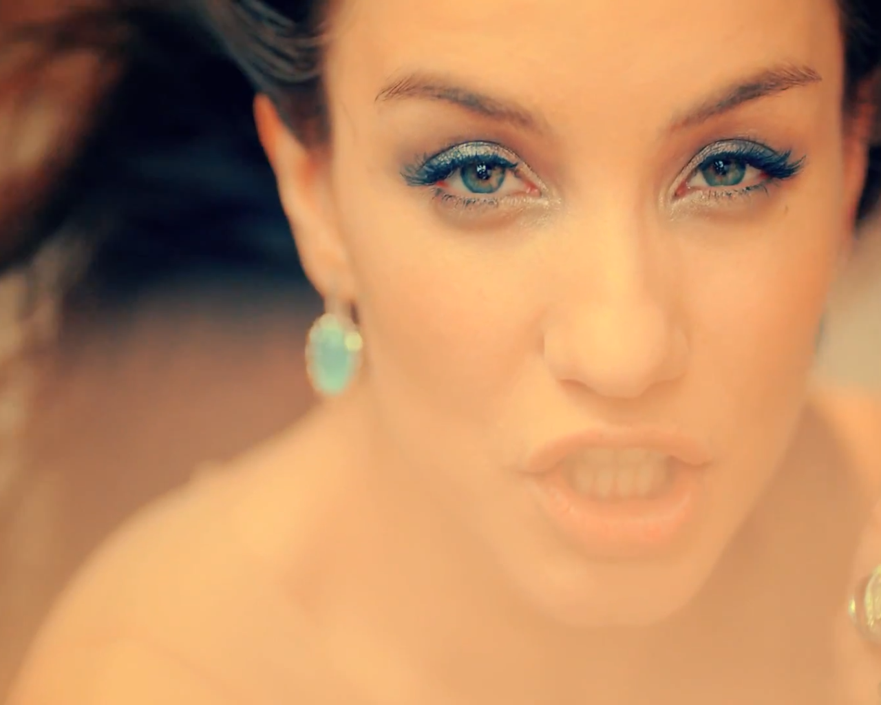 Популярная модель Виктория Дайненко