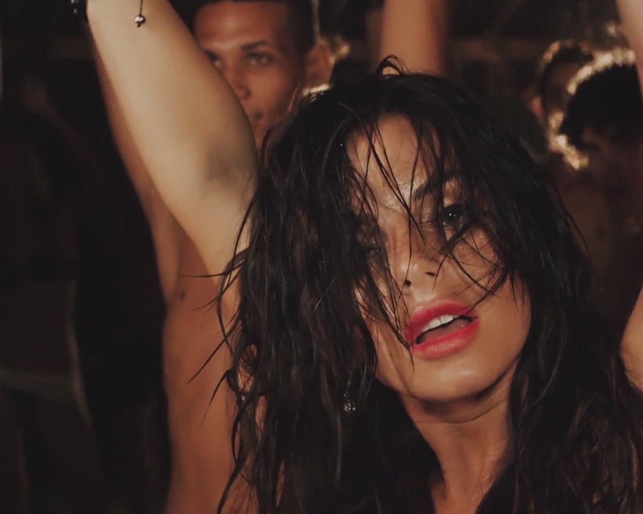 Очаровательная Юлия Волкова