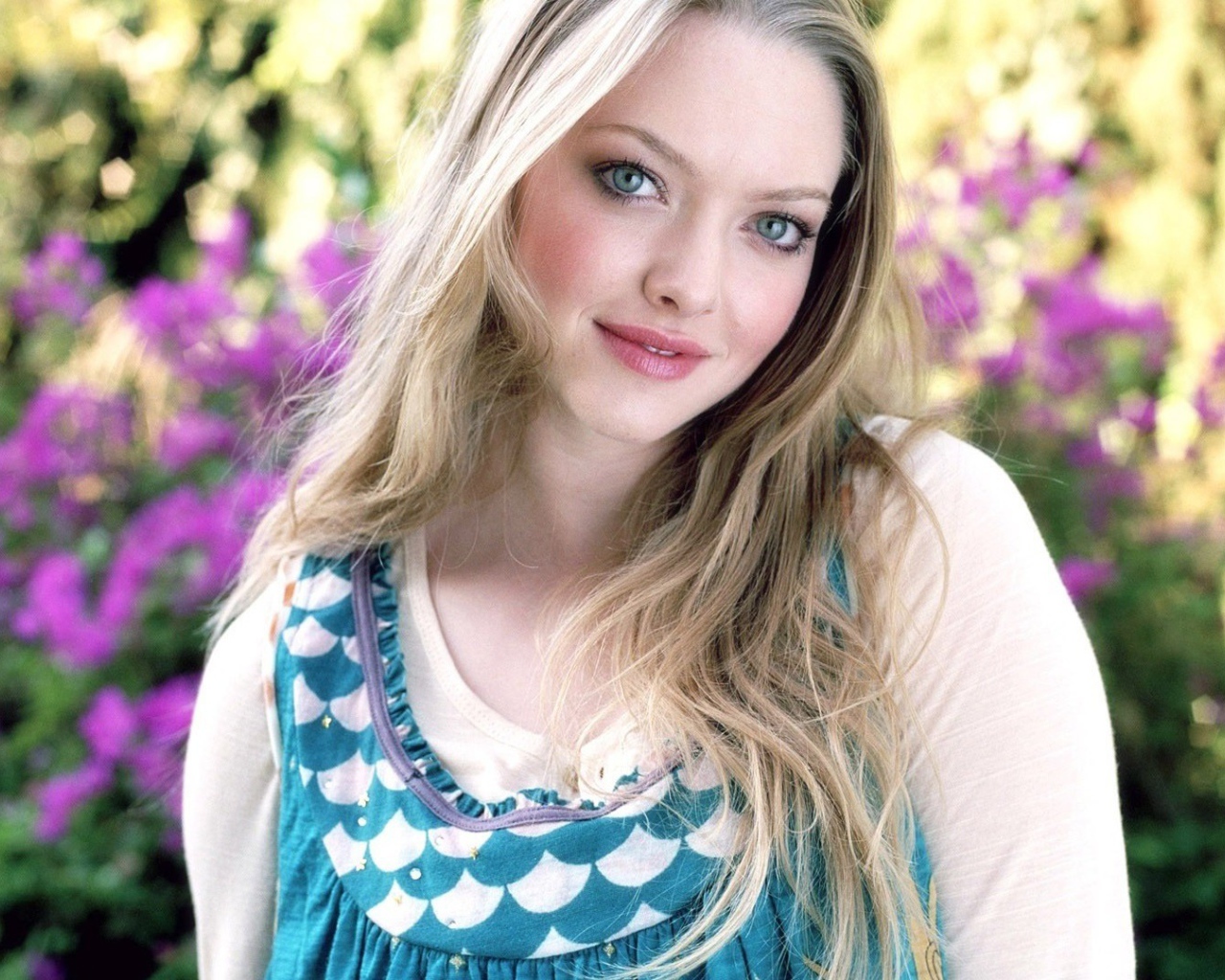 Красивая модель Аманда Сайфред