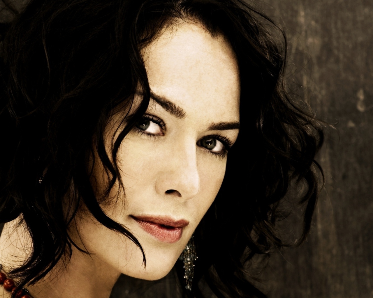 Популярная Лина Хиди