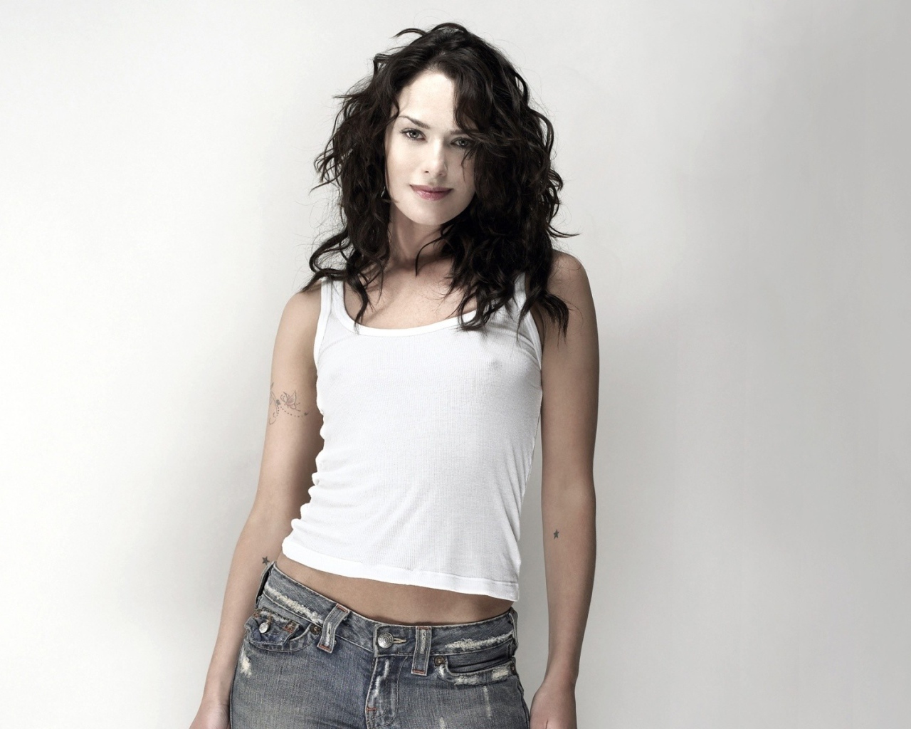 Красивая актриса Лина Хиди