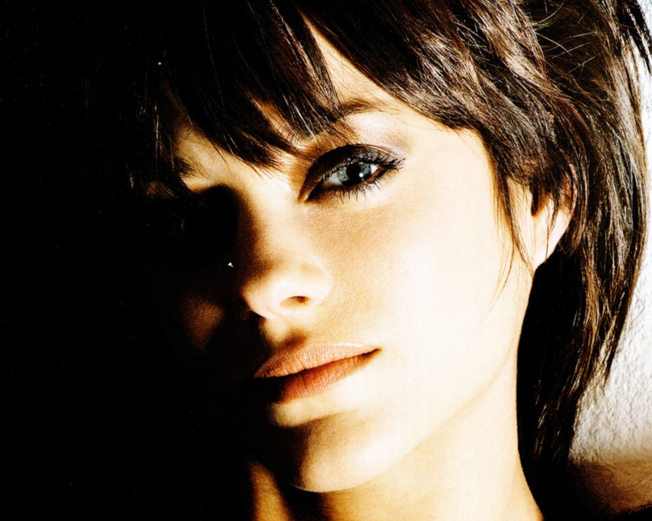 Очаровательная модель Марион Котийяр