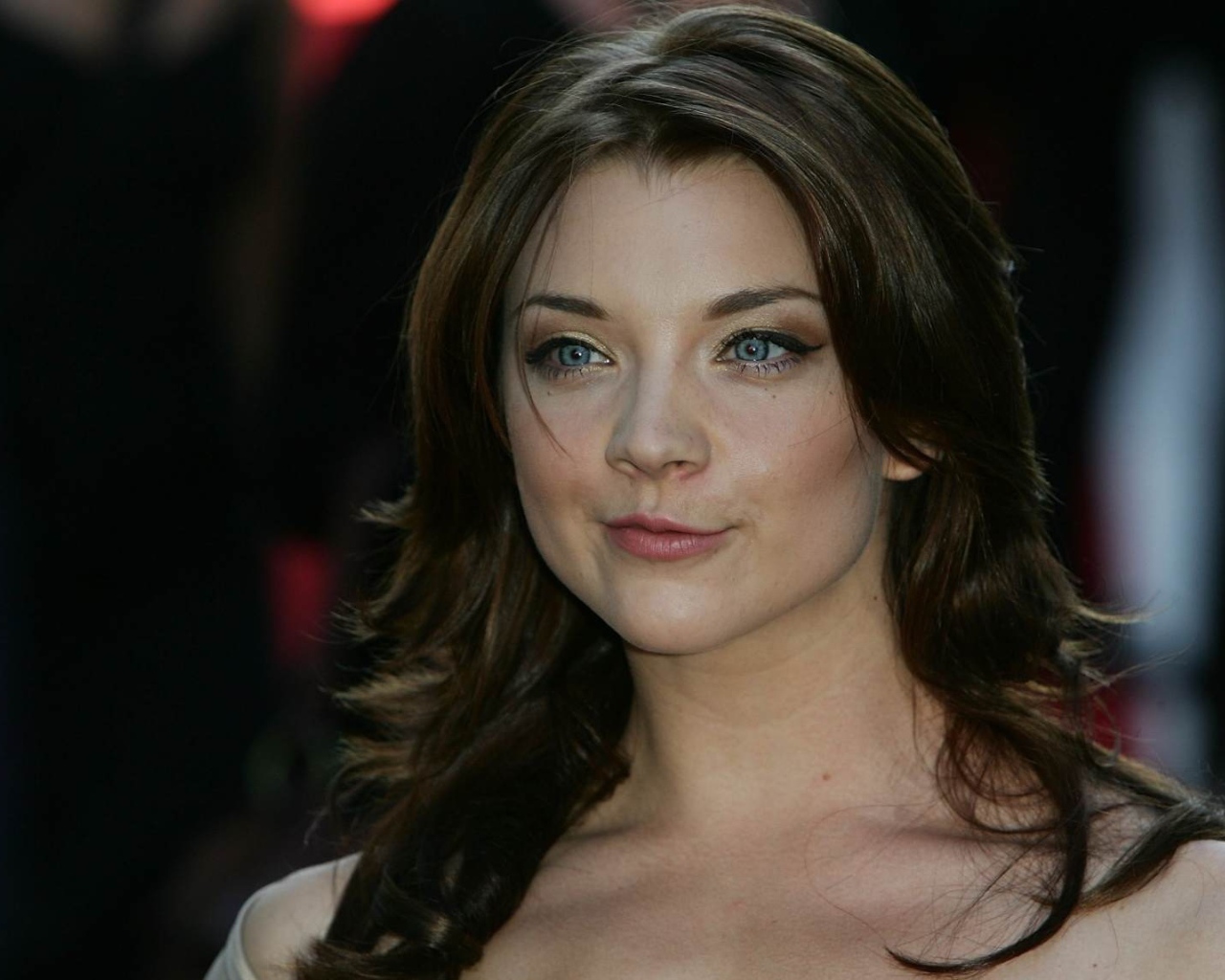 Популярная актриса Натали Дормер