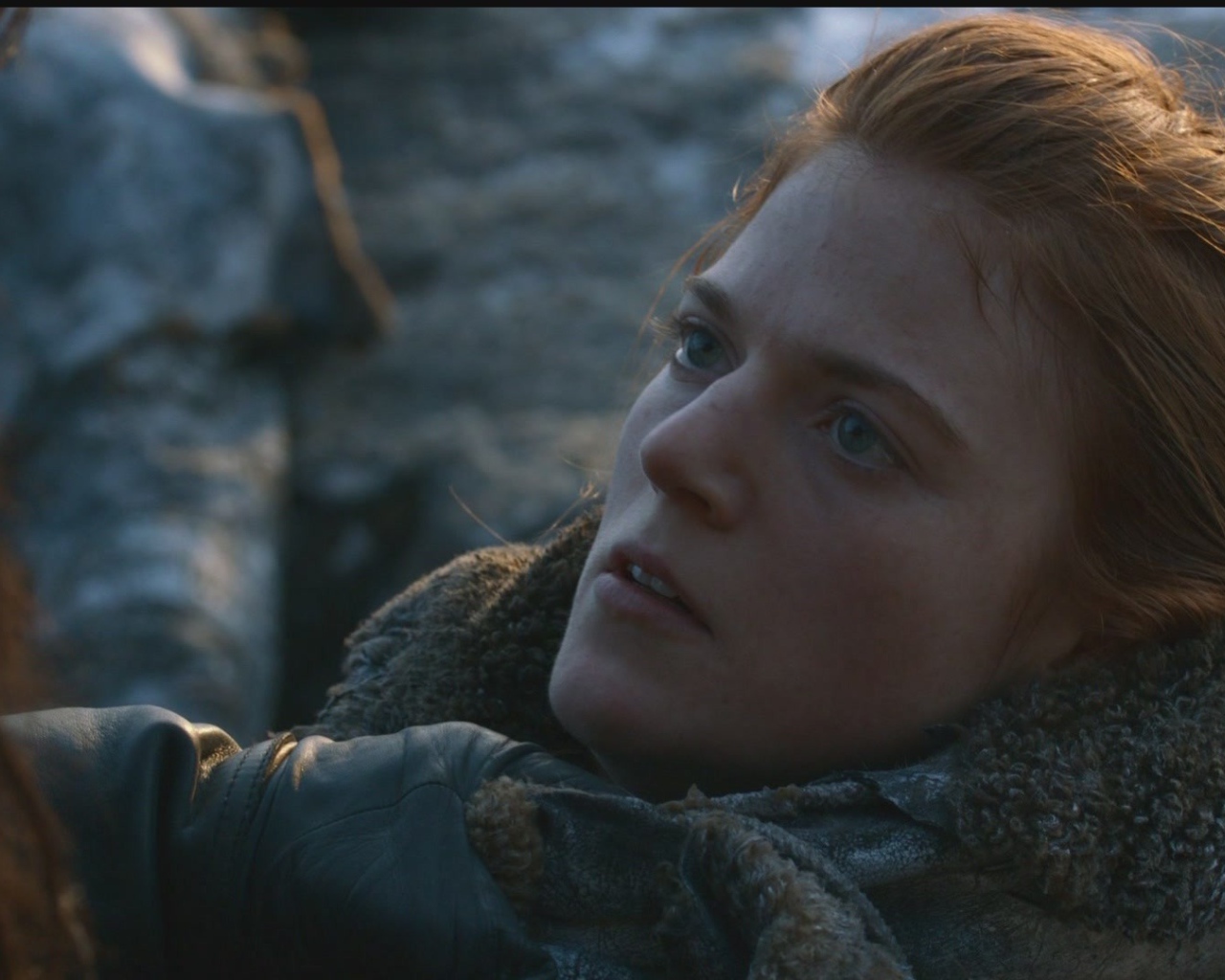 Знаменитая Роуз Лесли