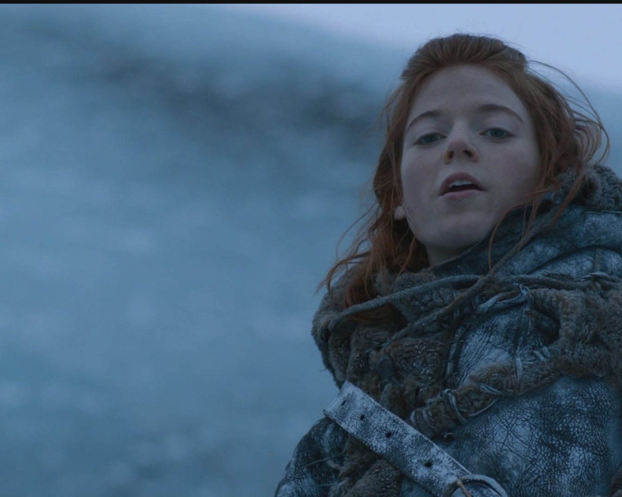 Красивая актриса Роуз Лесли