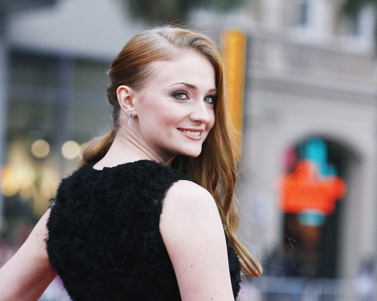 Известная модель Софи Тернер