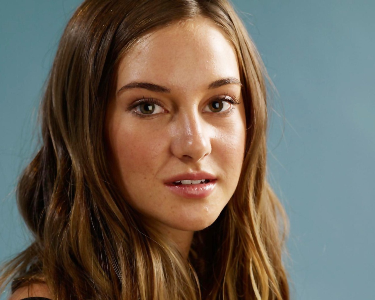 Красивая Шейлин Вудли