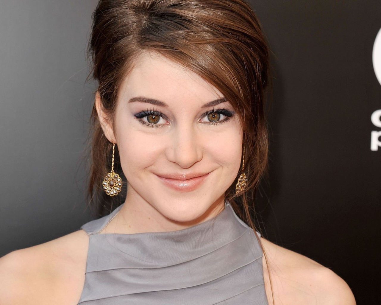 Знаменитая актриса Шейлин Вудли