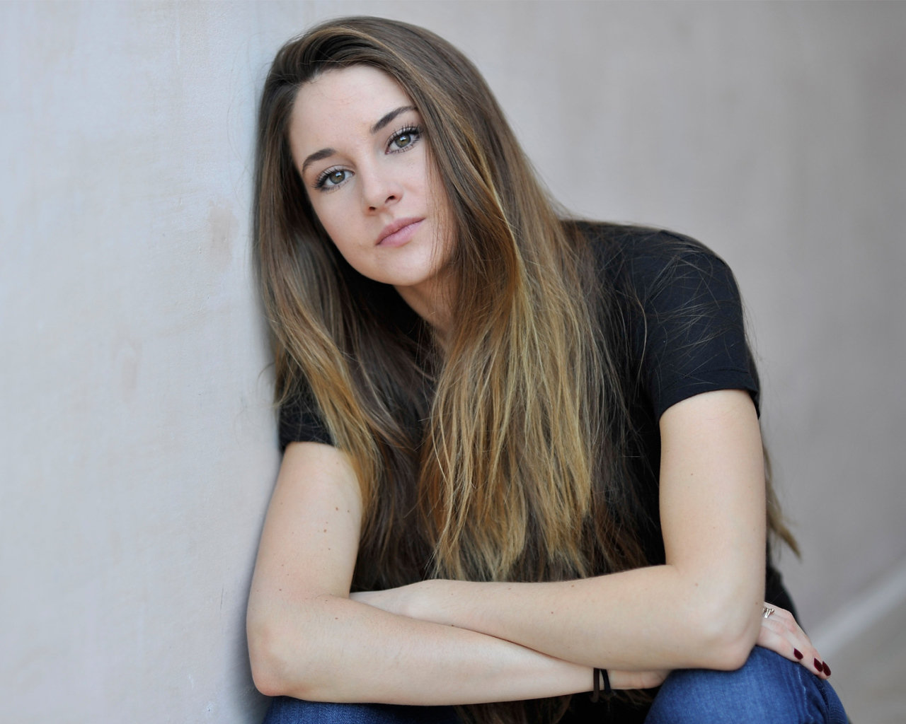 Очаровательная модель Шейлин Вудли