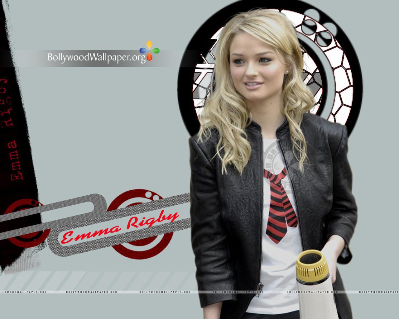 Популярная Эмма Ригби