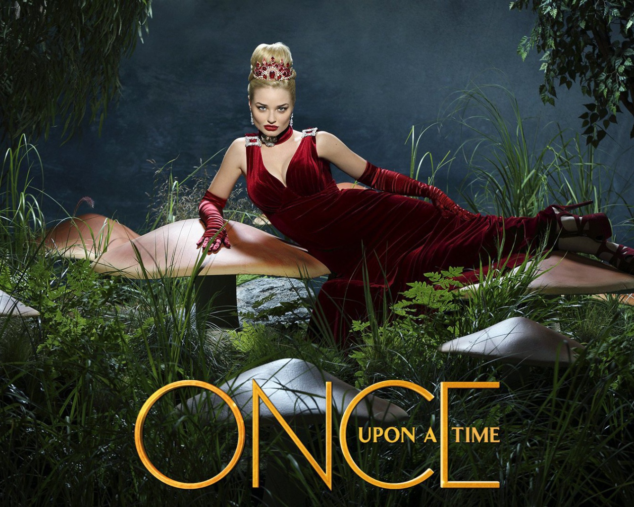 Очаровательная Эмма Ригби