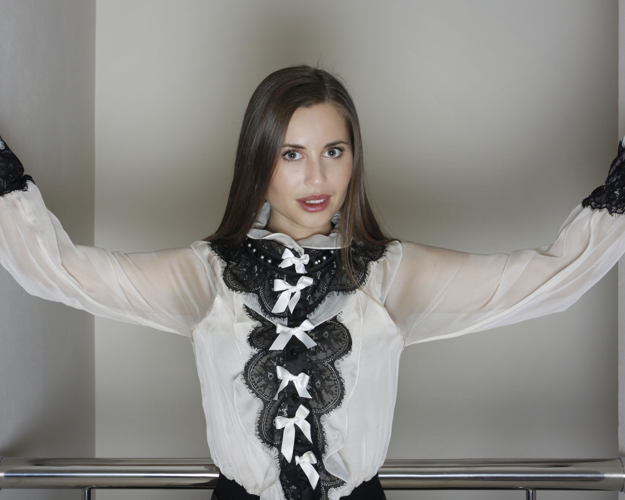 Знаменитая Юлия Михалкова