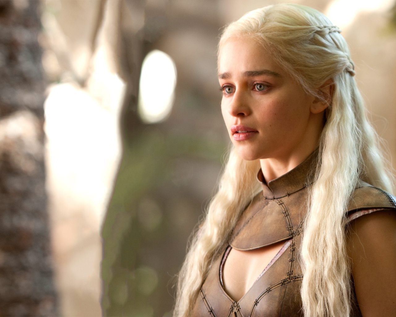 Красивая модель Эмилия Кларк