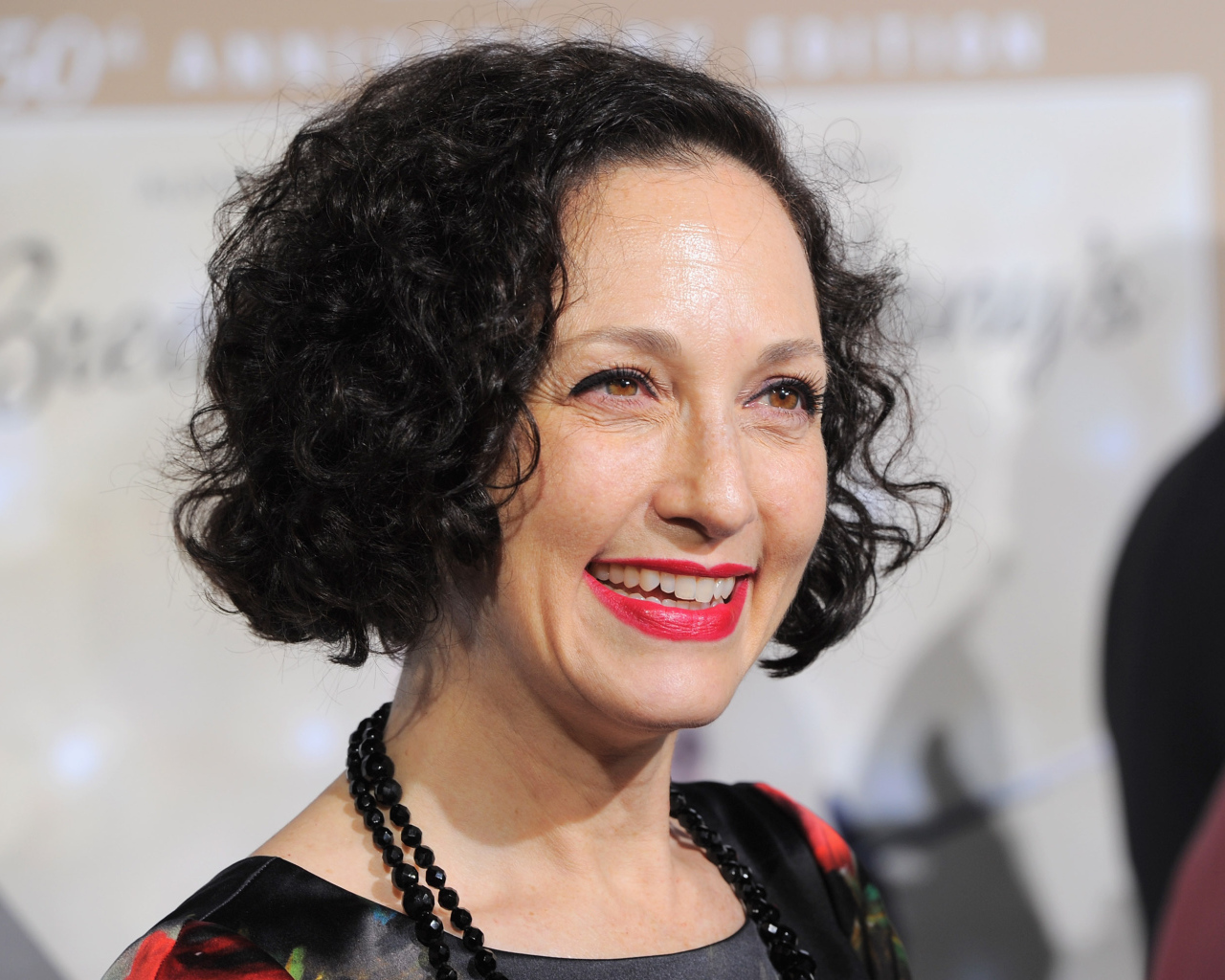 Популярная Биби Ньювирт