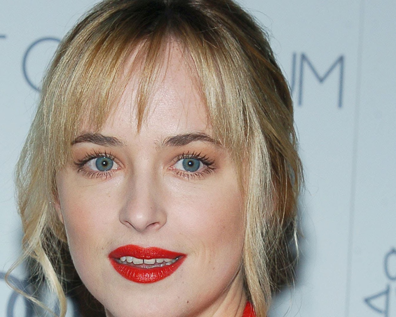 Известная модель Дакота Джонсон