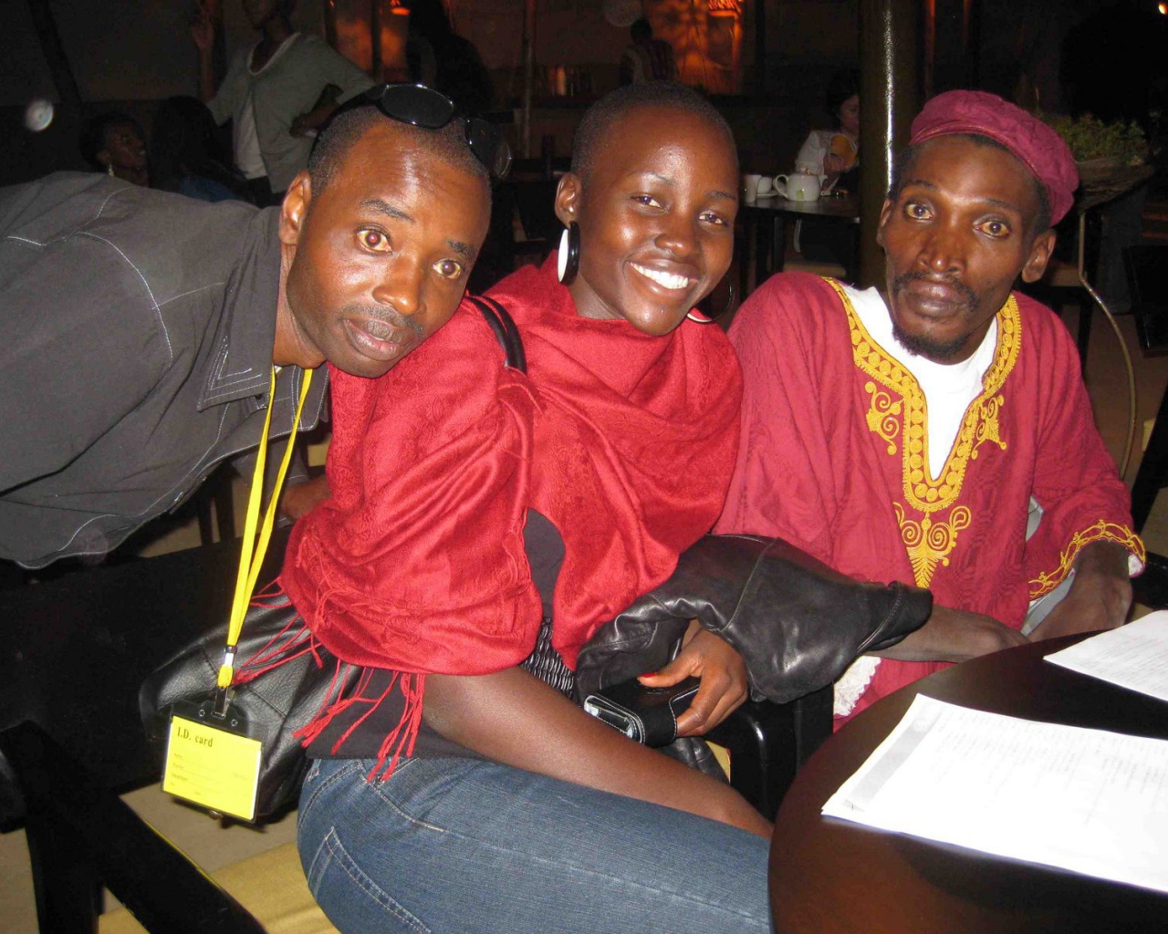 Знаменитая Лупита Нионго