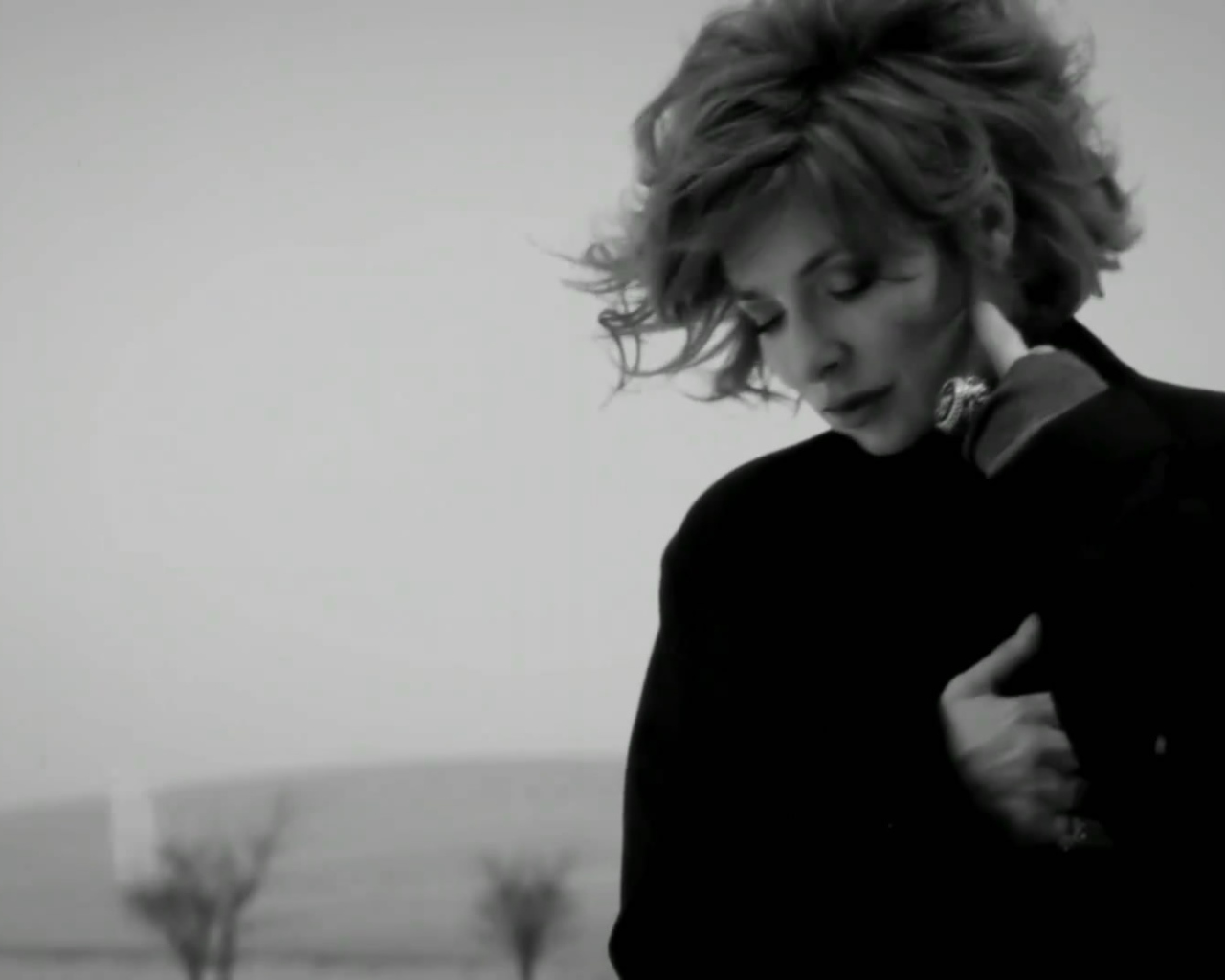 Очаровательная актриса Милен Фармер