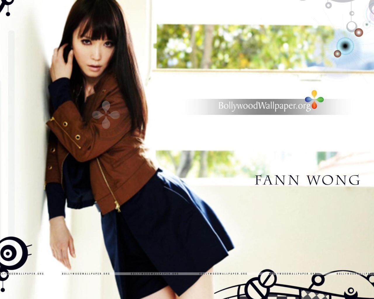 Красивая актриса Фэнн Вонг
