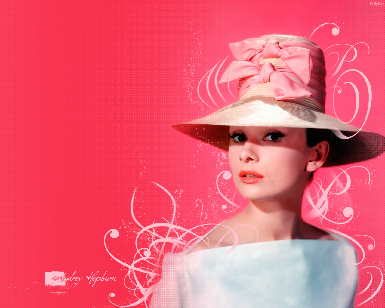 Аудри на розовом фоне