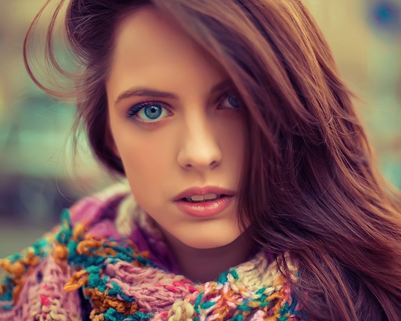 Голубоглазая девушка