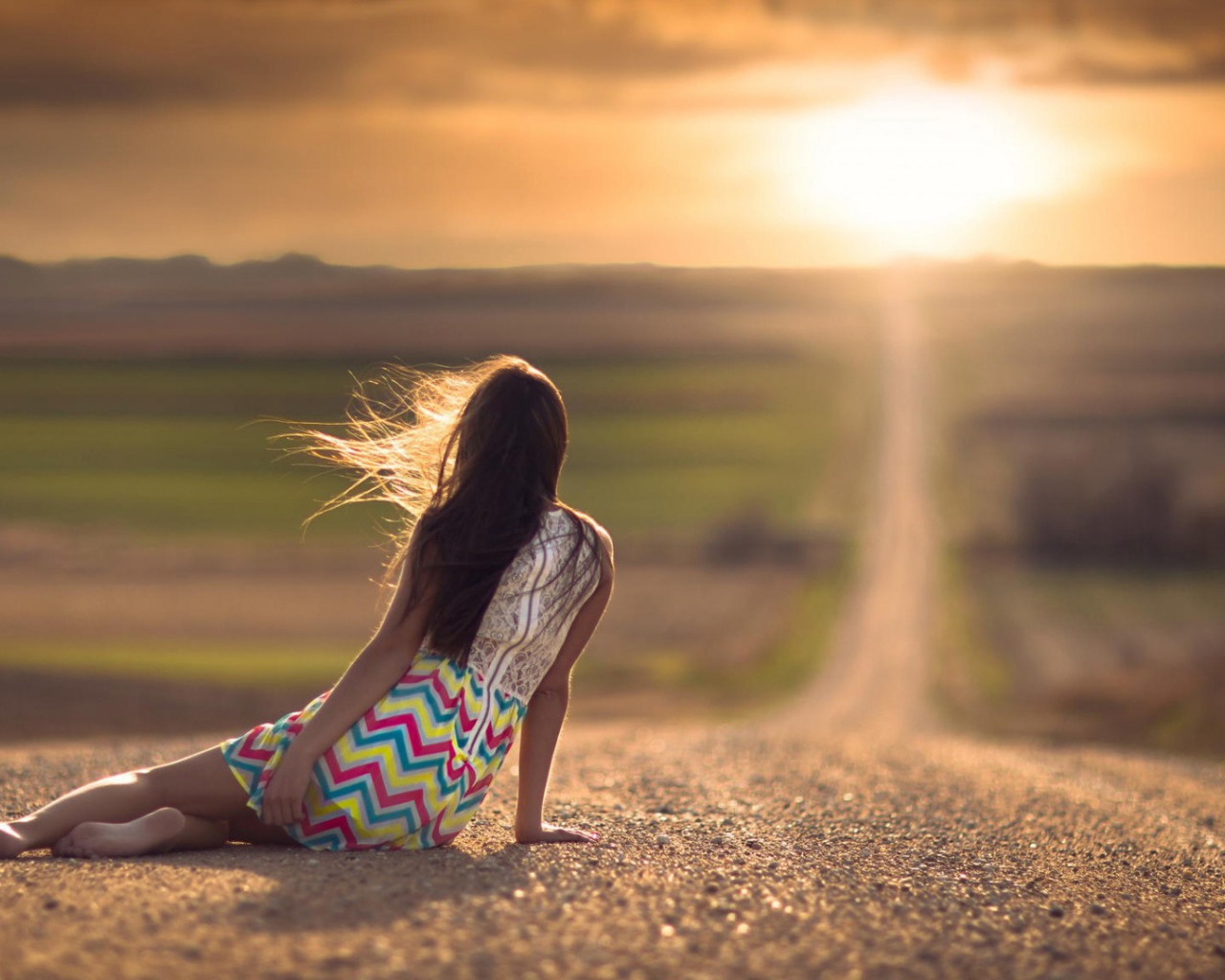 Девушка на закате