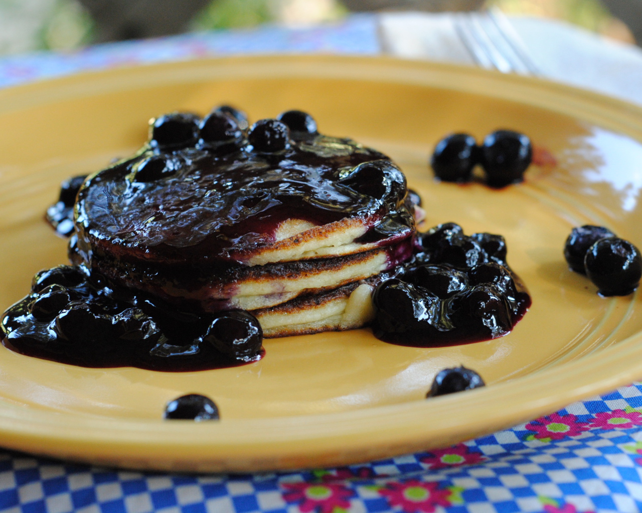 Блины с вареньем на Масленицу