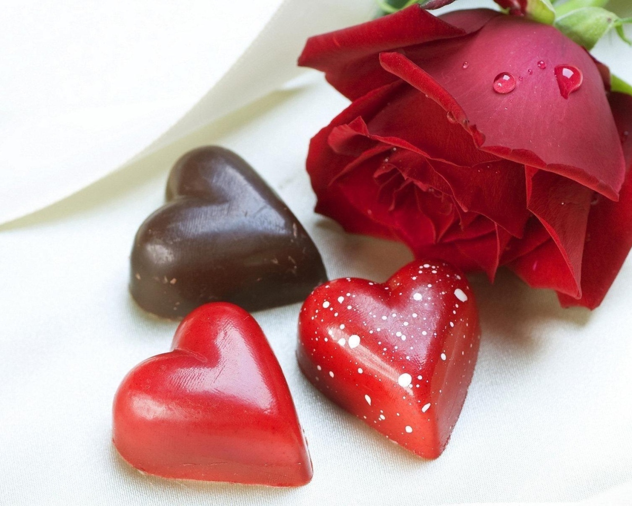 Шоколадные сердца на День Святого Валентина 14 февраля