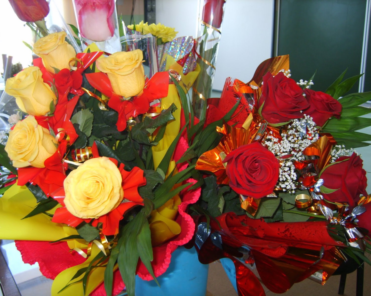 Букеты в классе на День знаний 1 сентября