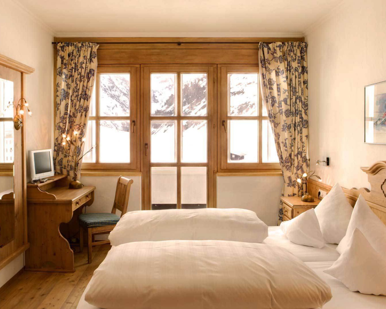 Спальня загородного дома