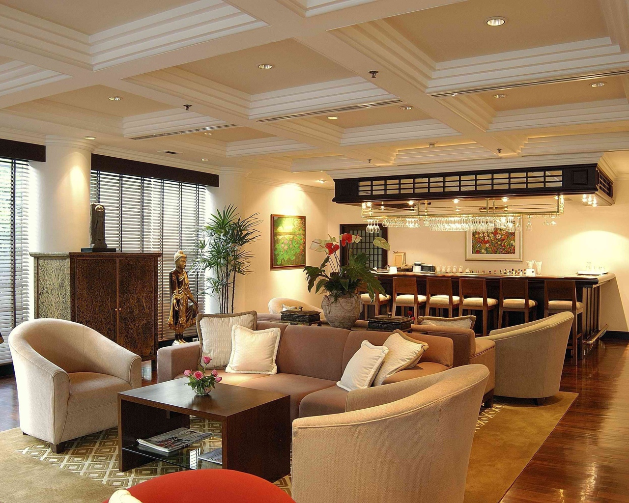 Зал с барной стойкой