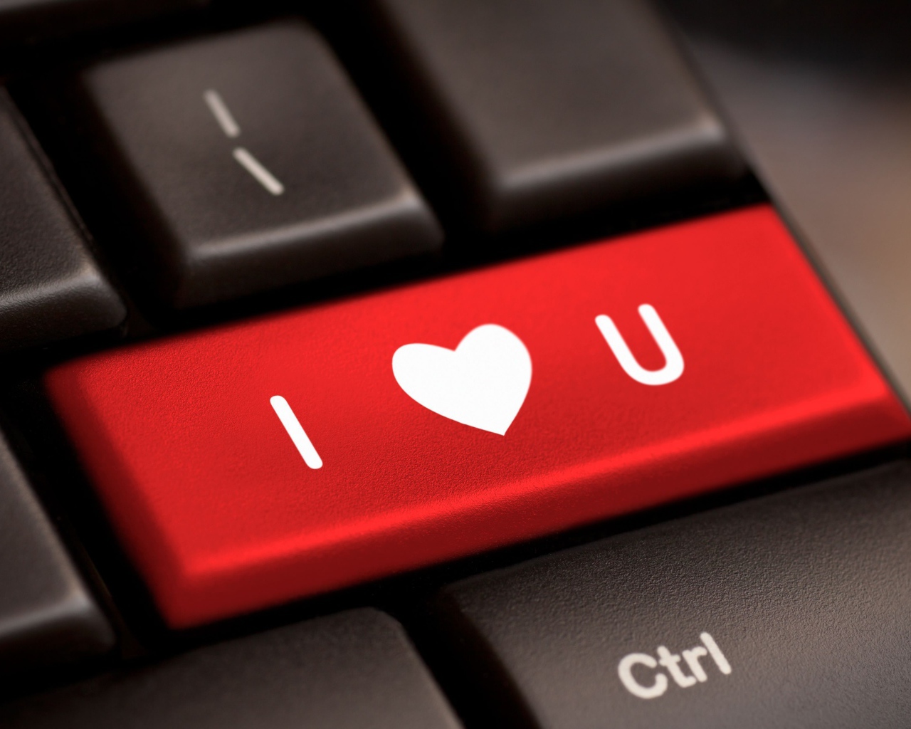 Кнопка с признанием в любви