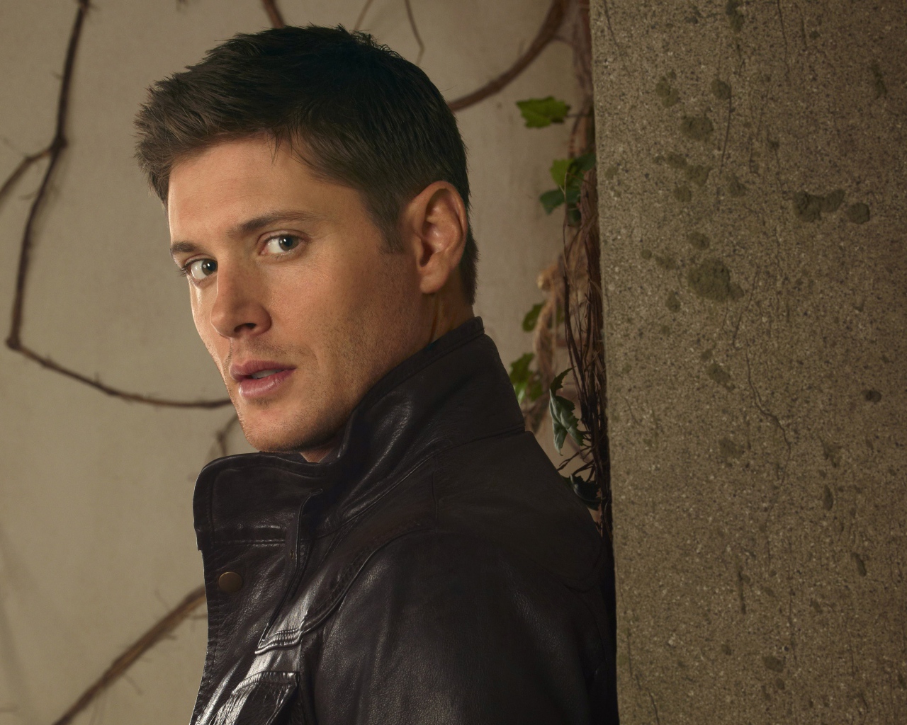 Дженсен Эклс актер