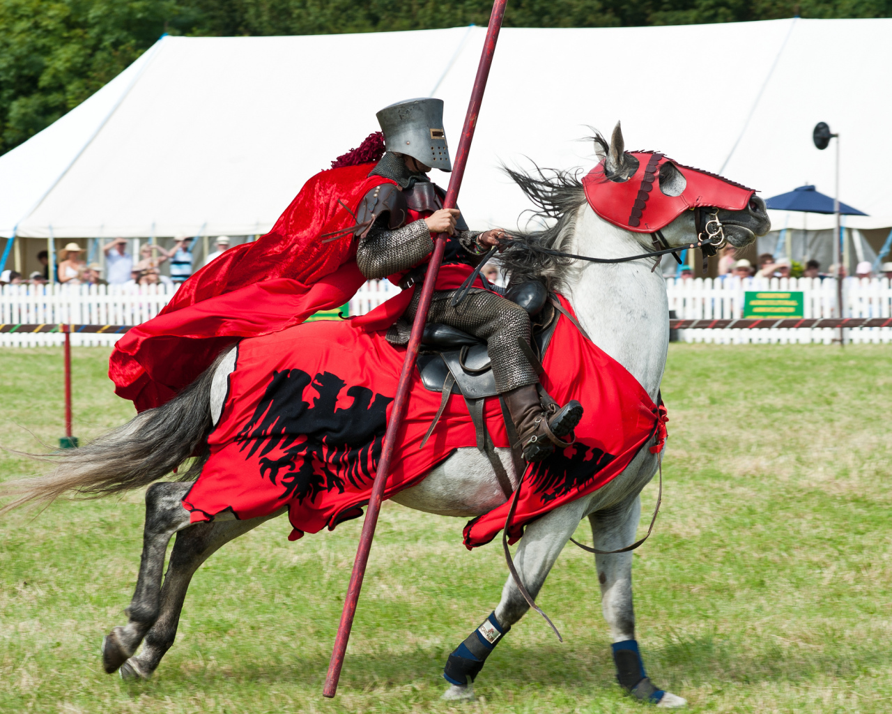 Мужские игры в доспехах