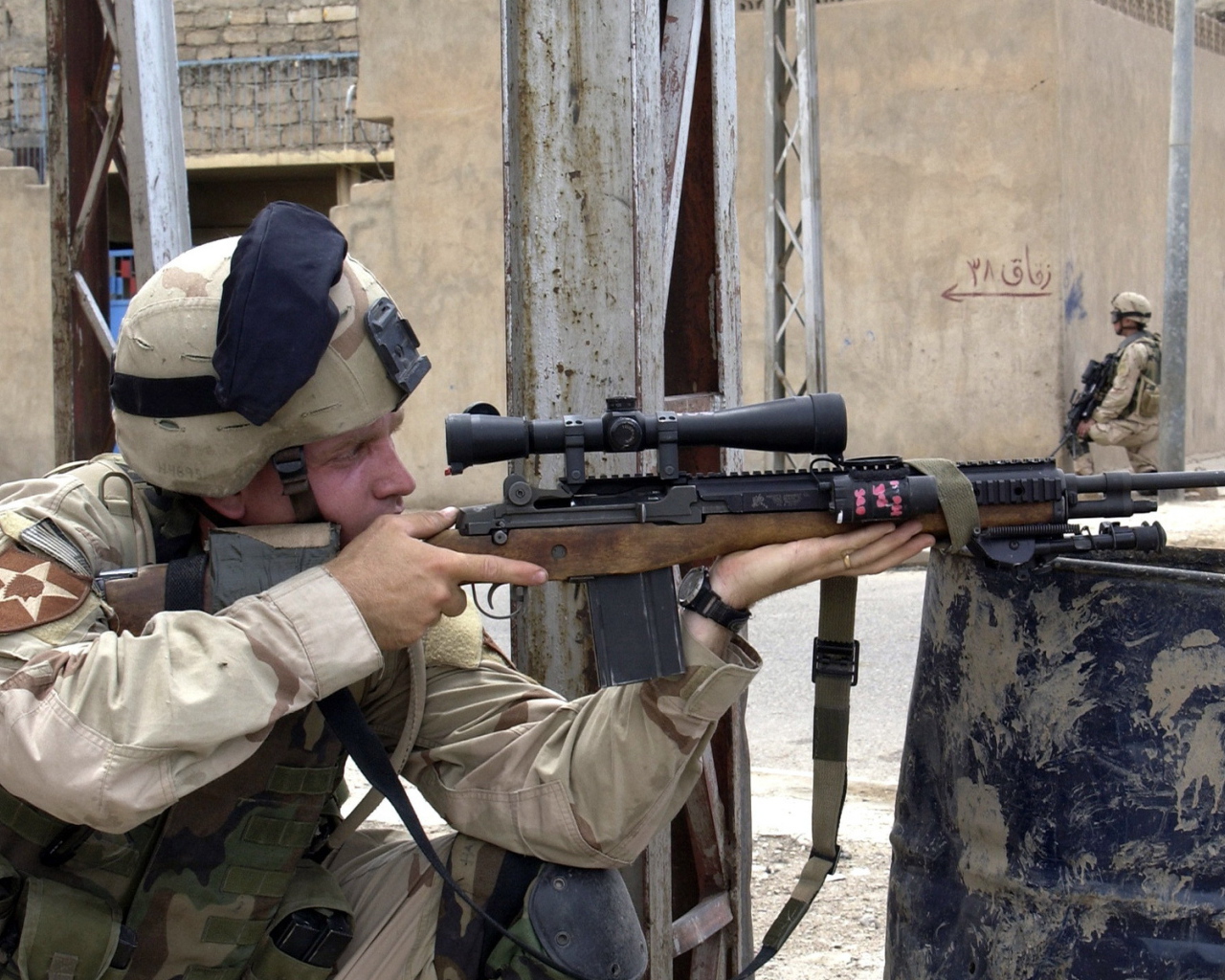 Солдат с винтовкой