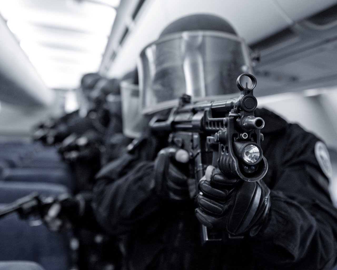 Спецназ в самолете