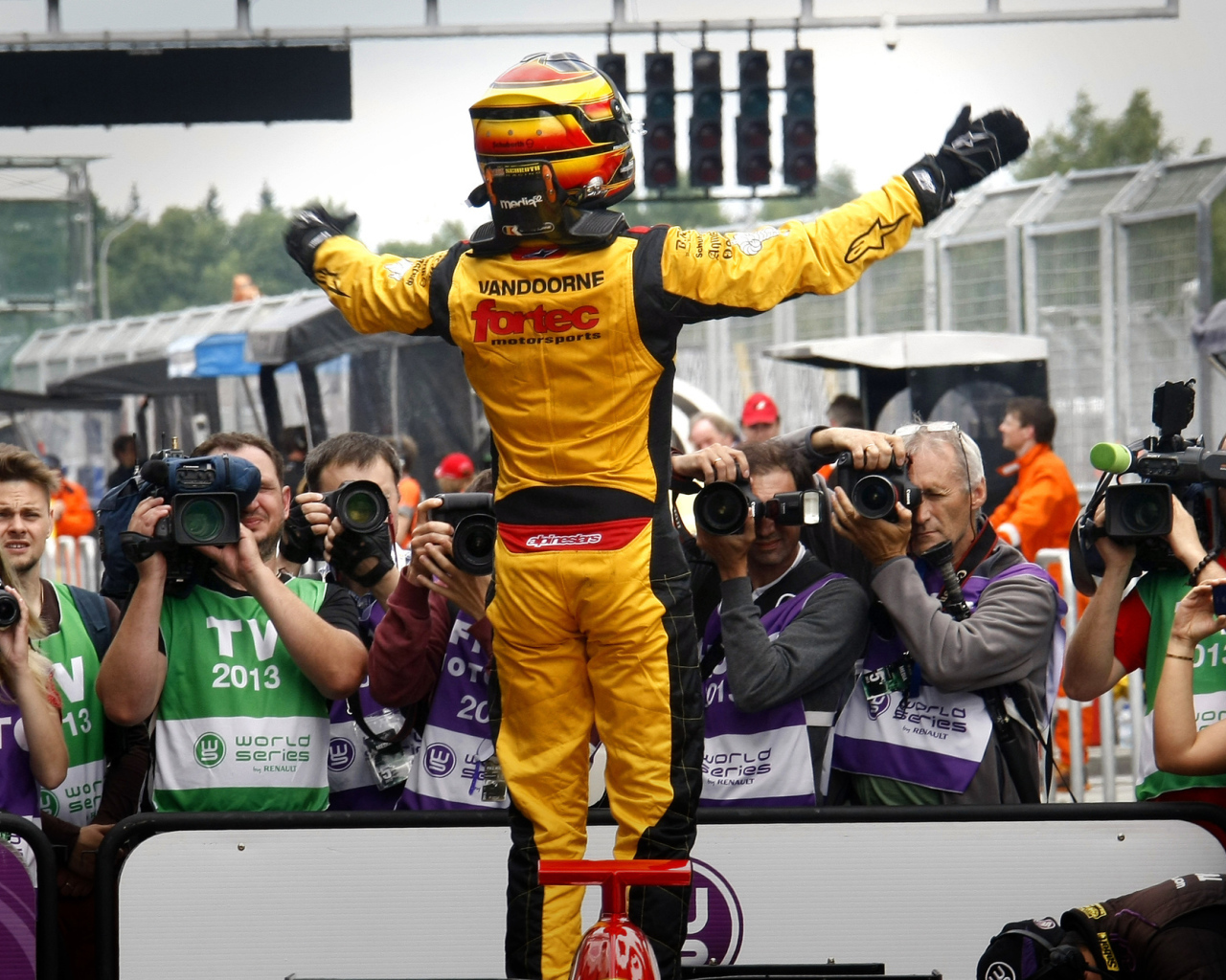 Славный спортсмен Михаил Алешин