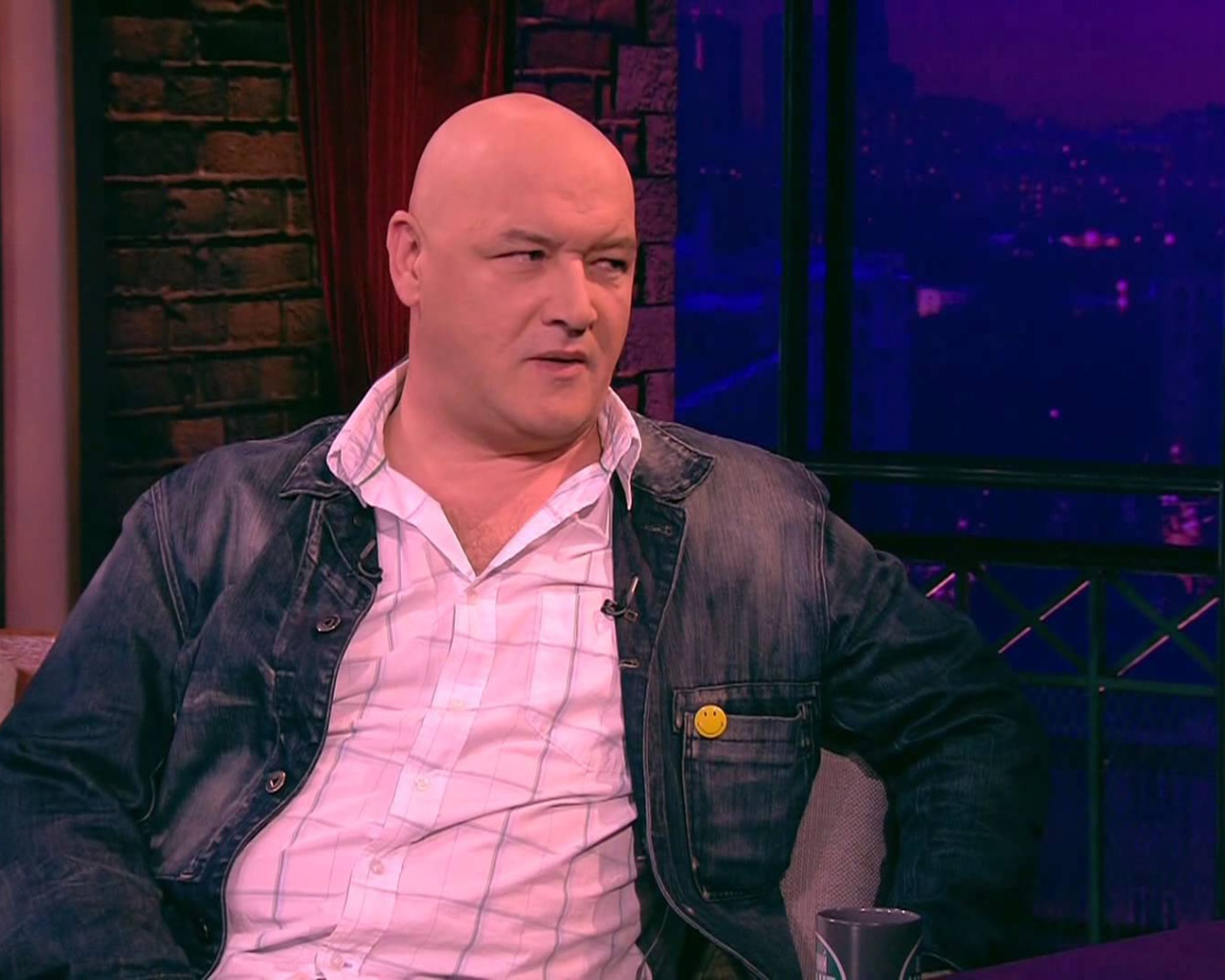 Знаменитость Максим Суханов