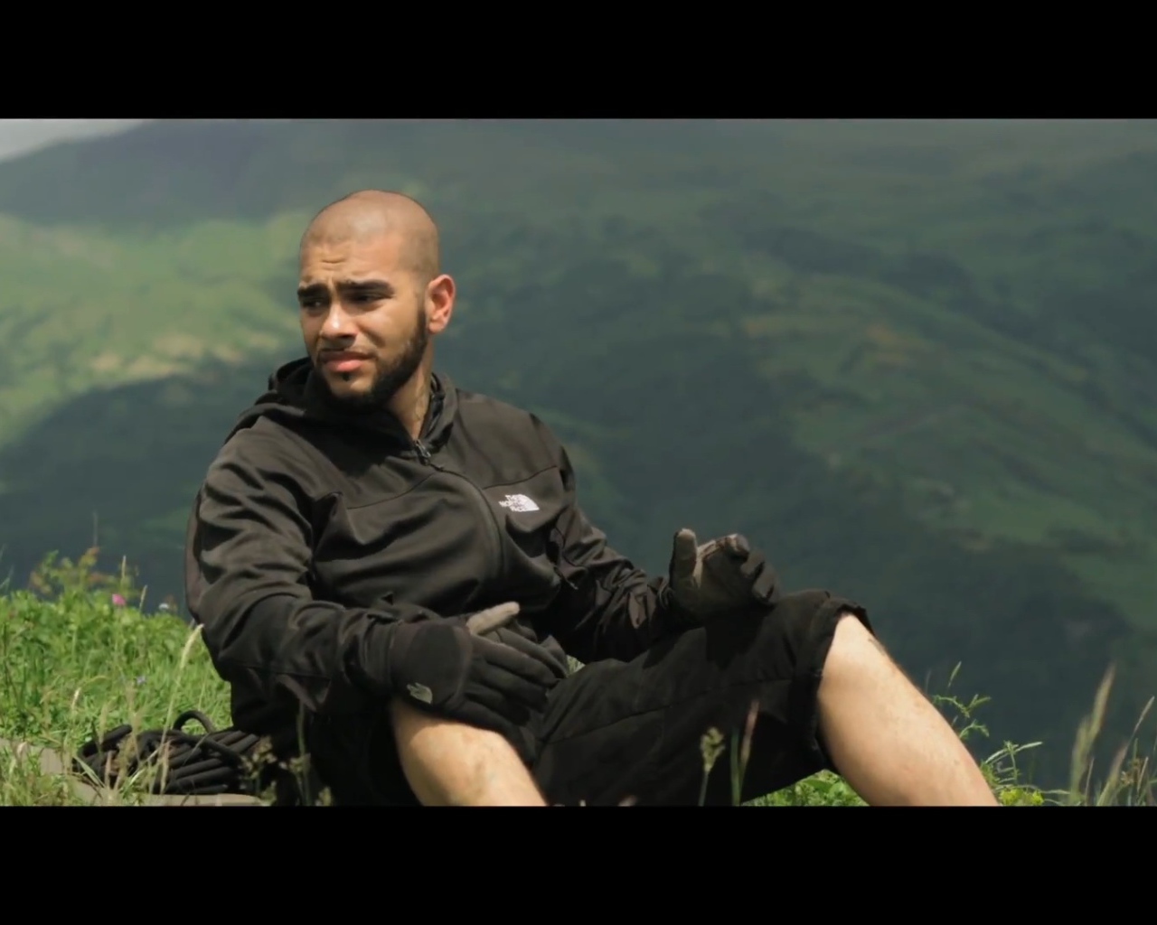 Популярный киноактер Тимати