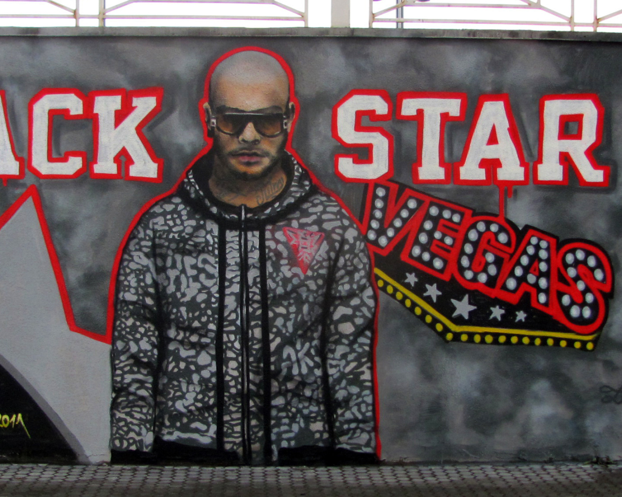 Русская знаменитост Тимати