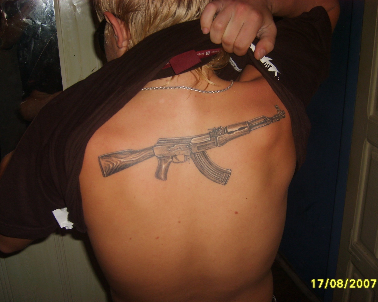 Суперзвезда Витя АК