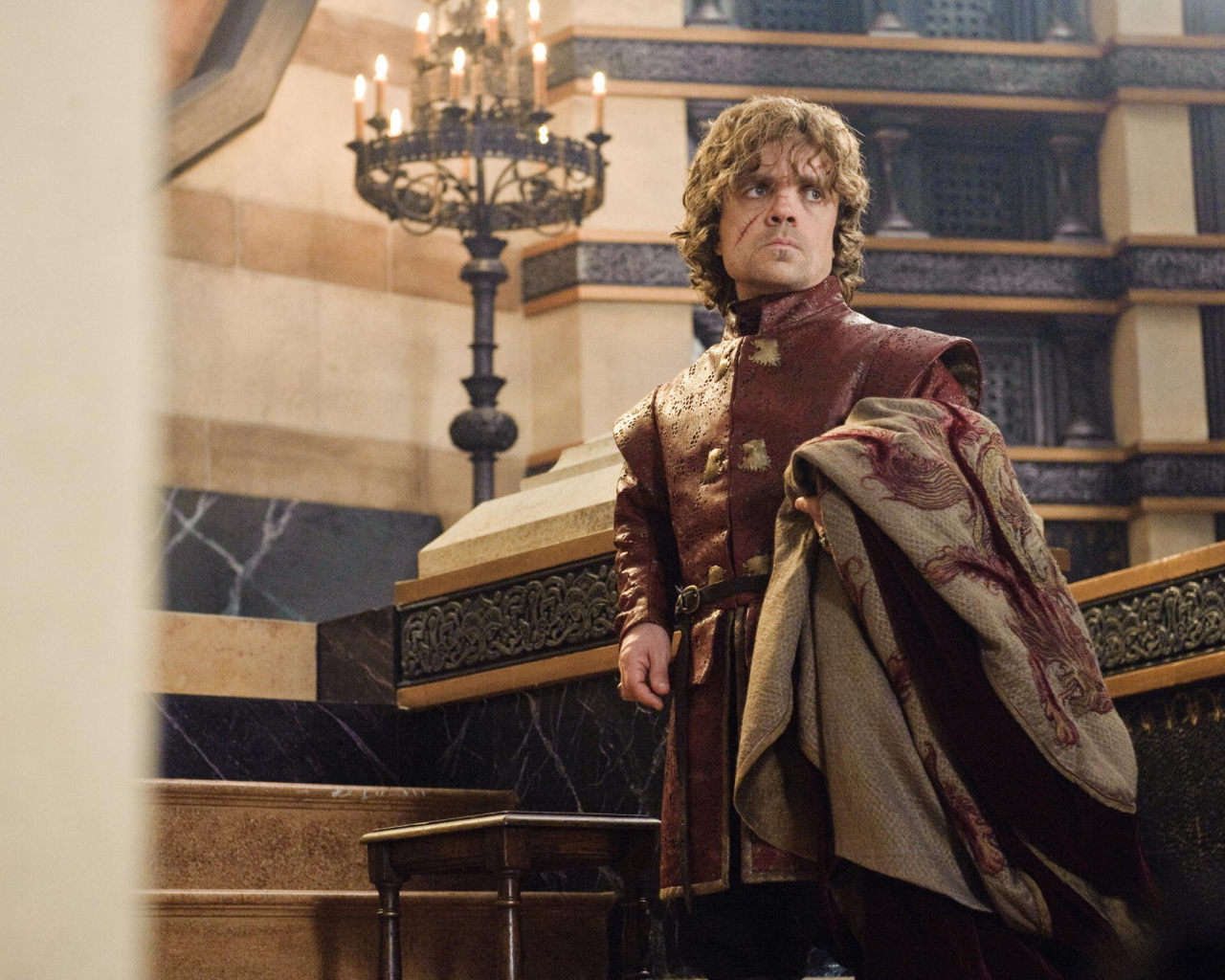 Известный актер Питер Динклэйдж в роли Ланнистера