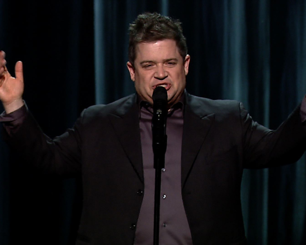 Известный актер Пэттон Освальт