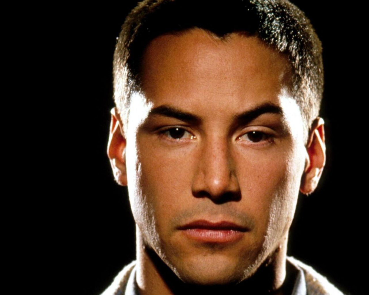 Актер Киану Ривз из фильма Матрица